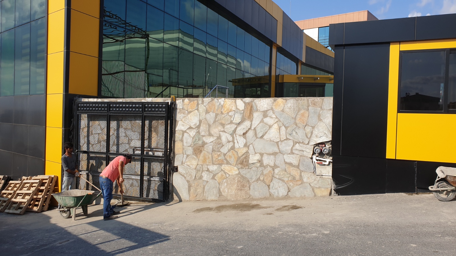 KAYRAK TAŞI DUVAR UYGULAMASI